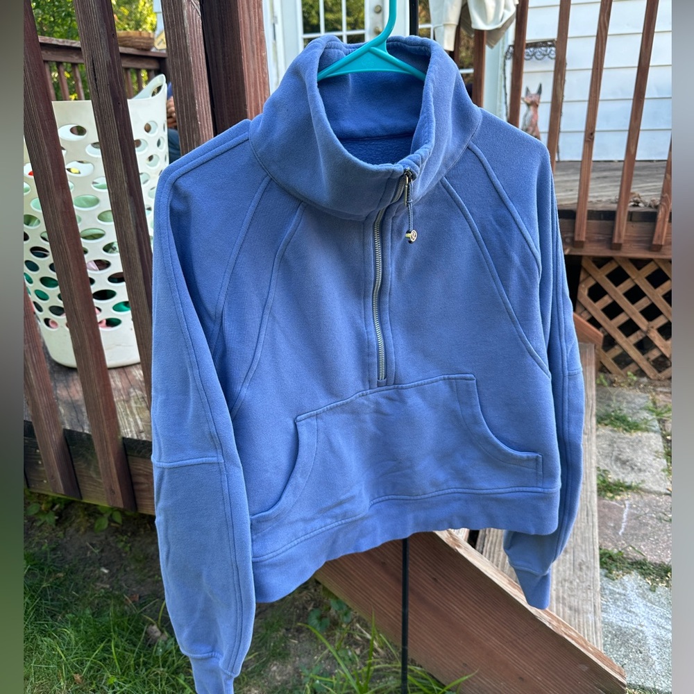 lululemon funnel neck scuba size M/L